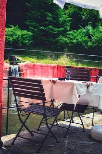 Motel Zlatna Ribka Kokolyane Zewnętrze zdjęcie